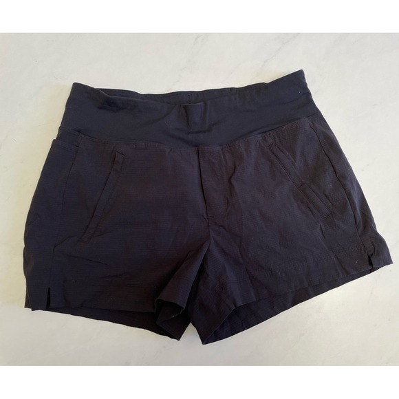 Athleta Trekkie North Short Black Size 6 - Picture 2 of 4